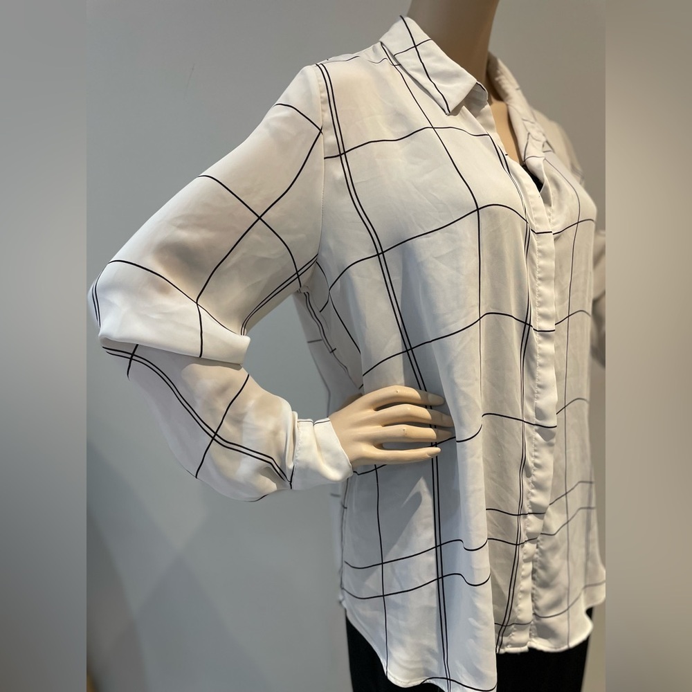 H&M | Button up White & Black checkered blouse Size 14